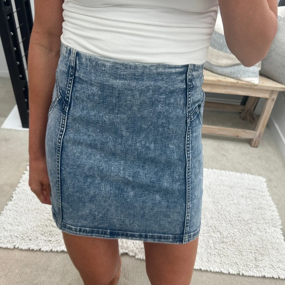 Wild Fable Acid Wash Denim Mini Skirt Blue High Rise | Size 4 - Picture 6 of 14